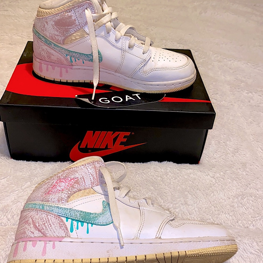 Selling air Jordan’s only been used twice